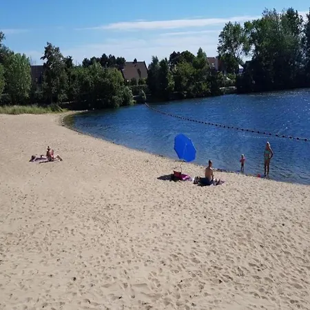 By Duinbergen דירה *